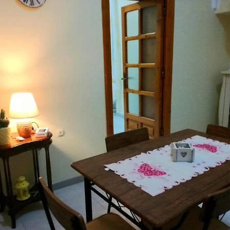 L 'Alcova Holidays Home Centro Storico チェーリエ・メッサーピカ エクステリア 写真