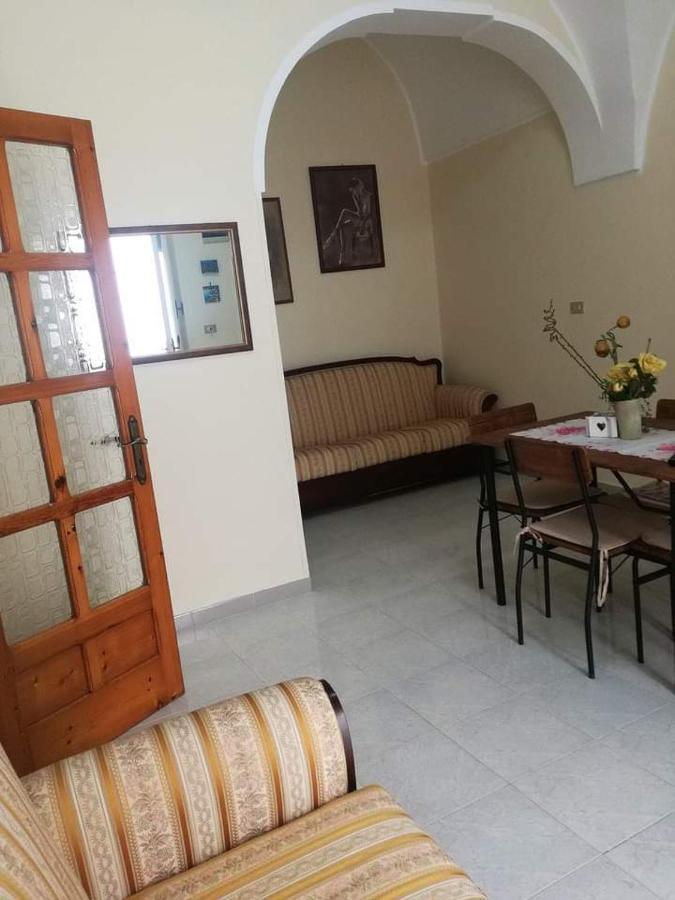 L 'Alcova Holidays Home Centro Storico チェーリエ・メッサーピカ エクステリア 写真