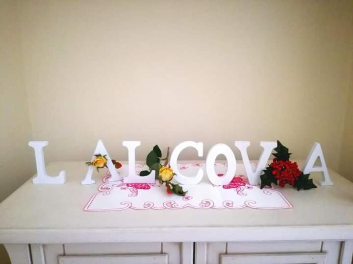 L 'Alcova Holidays Home Centro Storico チェーリエ・メッサーピカ エクステリア 写真