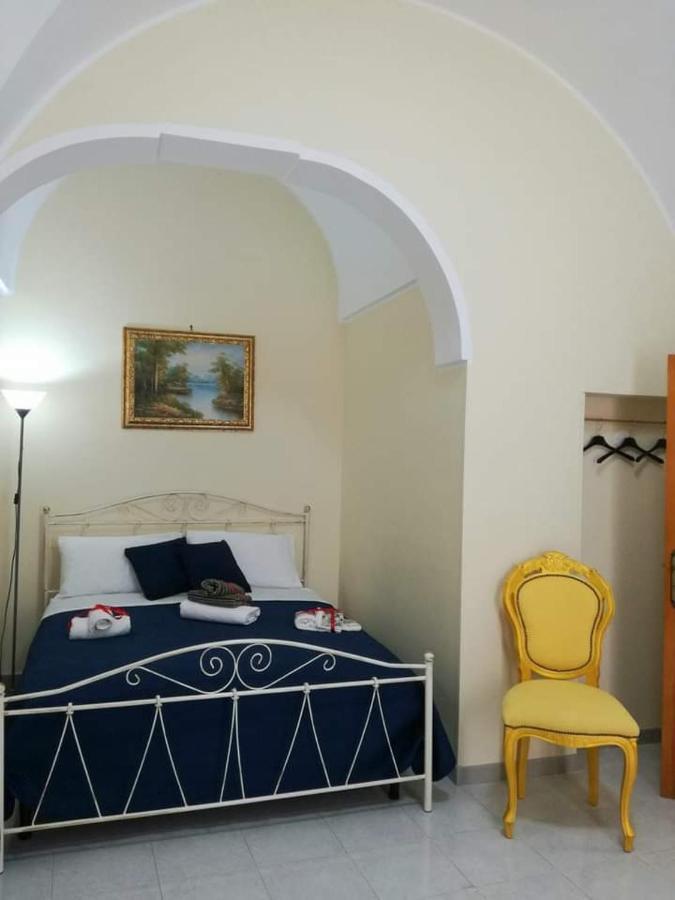 L 'Alcova Holidays Home Centro Storico チェーリエ・メッサーピカ エクステリア 写真