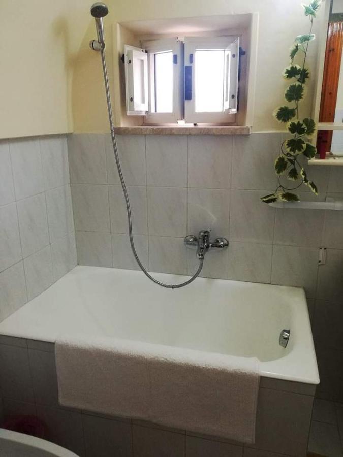 L 'Alcova Holidays Home Centro Storico チェーリエ・メッサーピカ エクステリア 写真