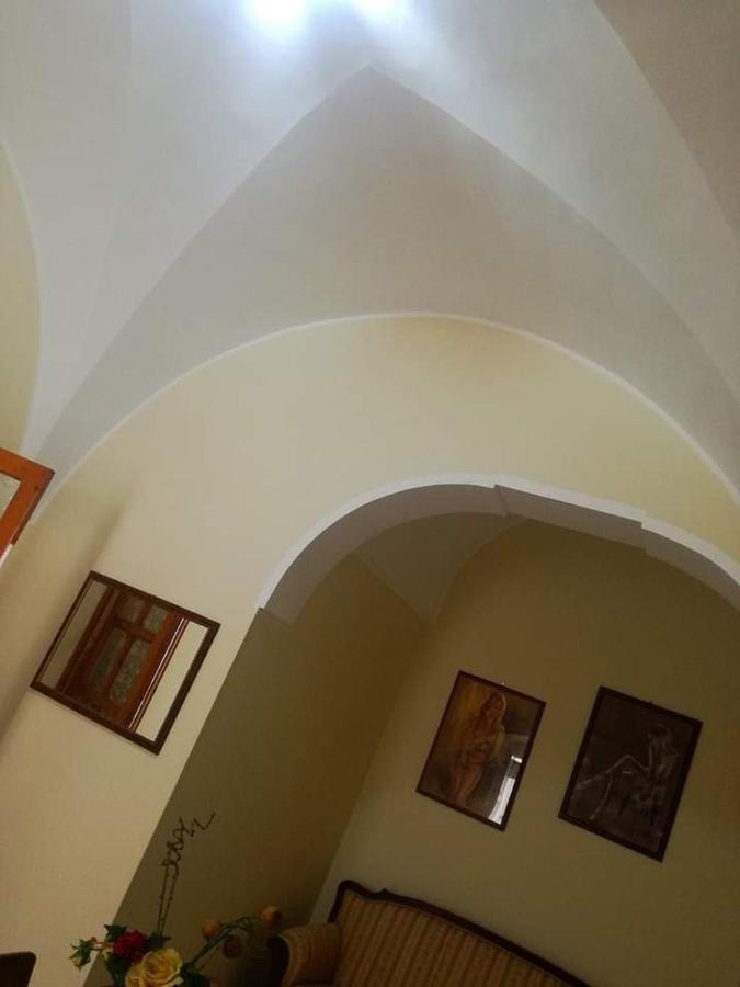 L 'Alcova Holidays Home Centro Storico チェーリエ・メッサーピカ エクステリア 写真