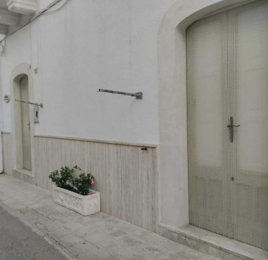 L 'Alcova Holidays Home Centro Storico チェーリエ・メッサーピカ エクステリア 写真
